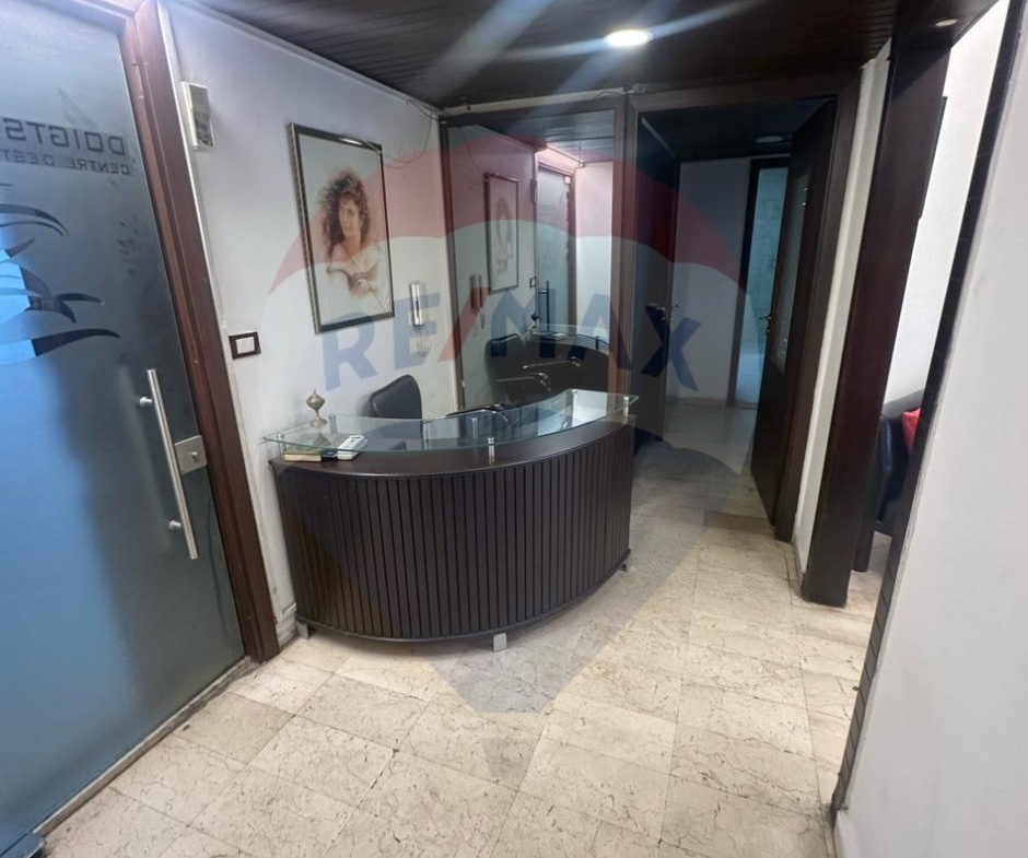 R9-2273 Clinic 160m + 60m terrace for rent in Nakabet Ateba Street - Tripoli — الصورة 6 من 8