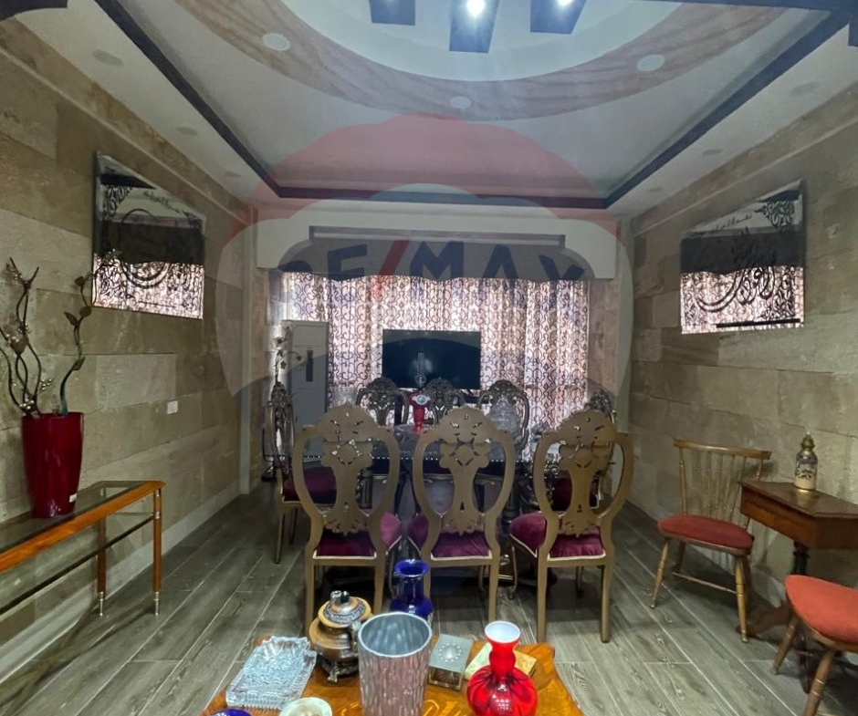 R9-2275 Apartment 300m for sale in Abu Samra - Tripoli — الصورة 2 من 11