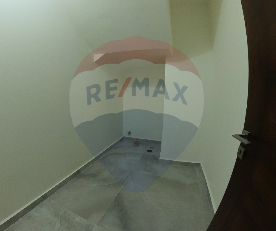 R9-2251 Triplex 381m for sale in Balamand - Koura — الصورة 22 من 22