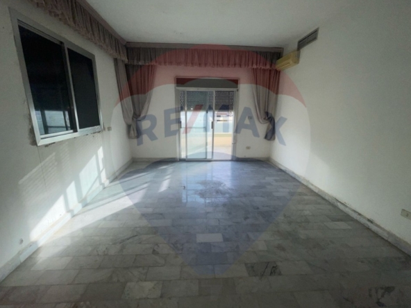 R9-2213 Apartment 300m for sale in Dar El Tawlīd - Tripoli — Photo 2 of 8