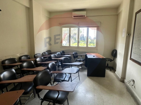 R9-2244 Apartment 220m for sale in Jemayzet Street - Tripoli — Photo 3 of 6