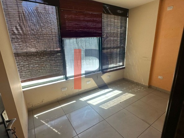 R9-2269 Office 70m for rent in Azmi Street - Tripoli — الصورة 4 من 5
