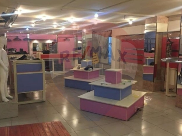 R9-2236 Shop 150m for sale in Mina Port Said's Main Street - Tripoli — الصورة 4 من 5