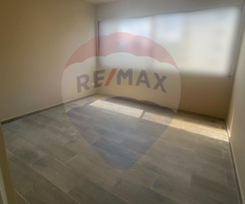 R9-2257 Apartment 220m for rent in Boulevard - Tripoli — Photo 5 of 8