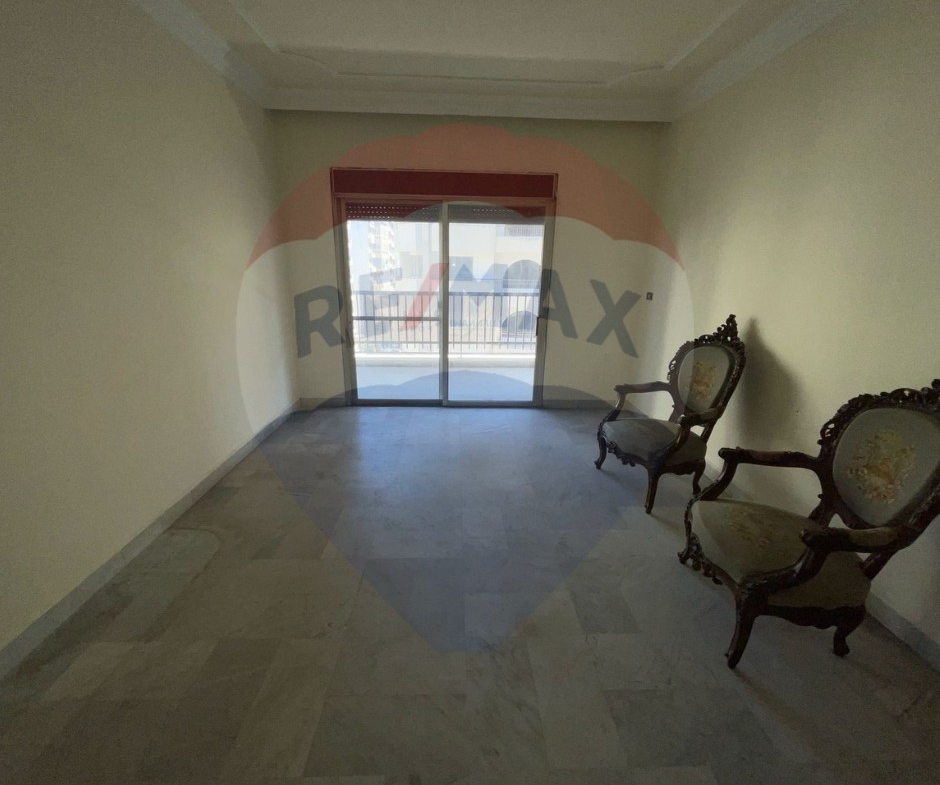 R9-2265 Apartment 260m for sale in Condor Street - Tripoli — الصورة 9 من 12