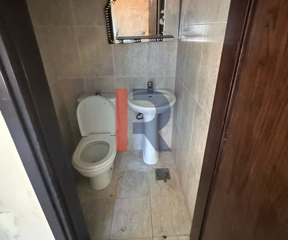 R9-2269 Office 70m for rent in Azmi Street - Tripoli — الصورة 5 من 5