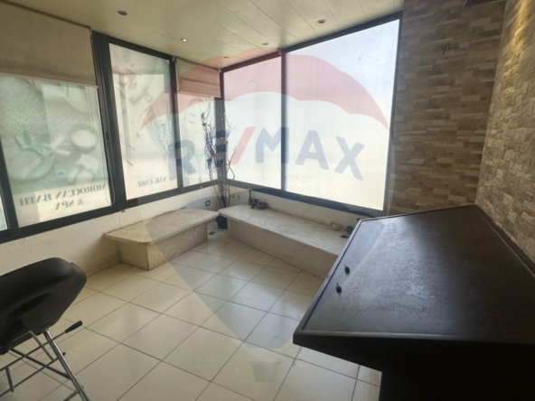 R9-2273 Clinic 160m + 60m terrace for rent in Nakabet Ateba Street - Tripoli — الصورة 3 من 8