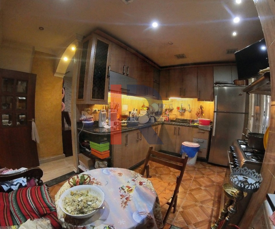 R9-2220 Apartment 165m for sale in Thaqafa Street - Tripoli — الصورة 6 من 9