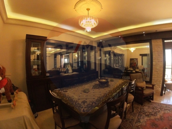 R9-2267 Apartment 300m for sale in Corniche El Mina - Tripoli — الصورة 2 من 8