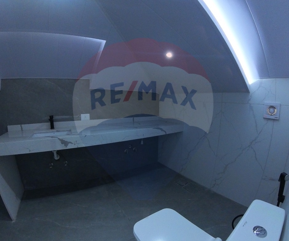 R9-2251 Triplex 381m for sale in Balamand - Koura — الصورة 7 من 22