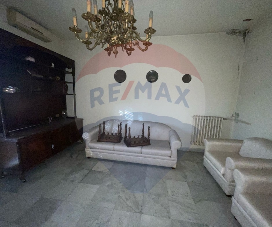 R9-2213 Apartment 300m for sale in Dar El Tawlīd - Tripoli — Photo 7 of 8