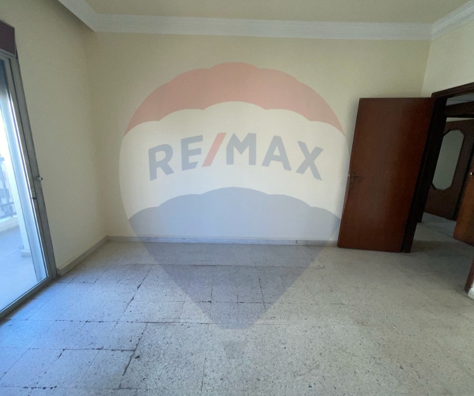 R9-2265 Apartment 260m for sale in Condor Street - Tripoli — الصورة 5 من 12