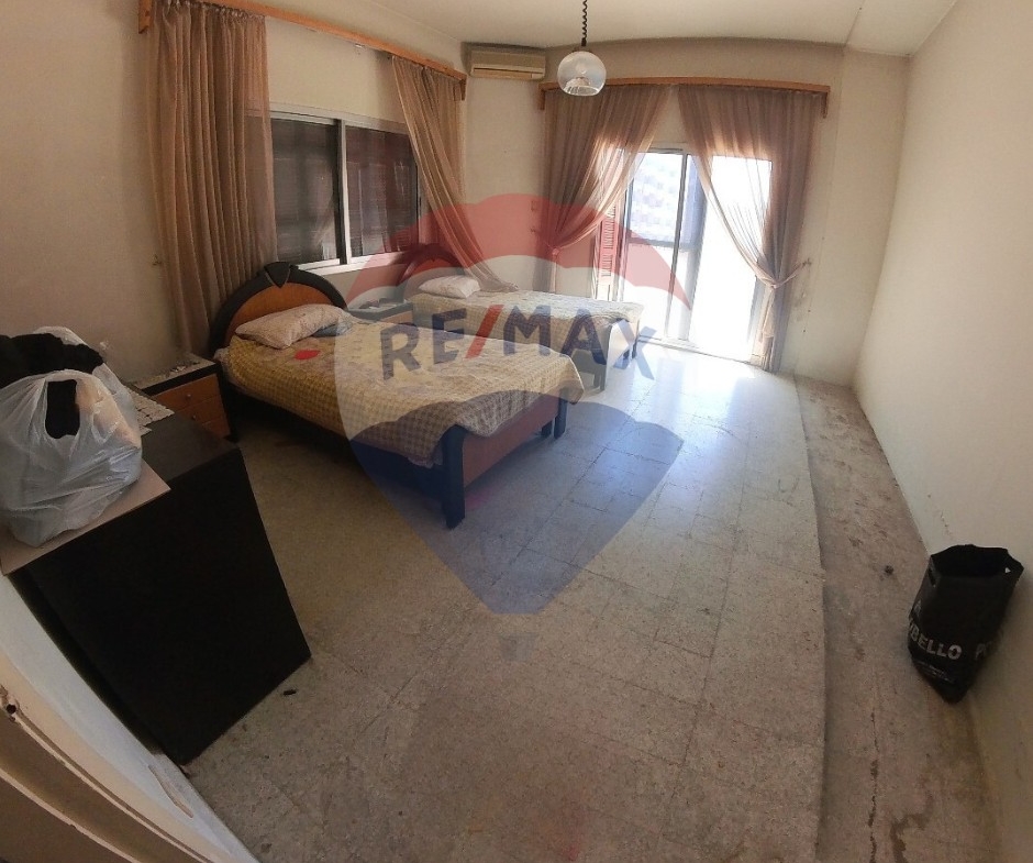 R9-2354 Apartment for Sale in Jemayzet – Tripoli — الصورة 12 من 14