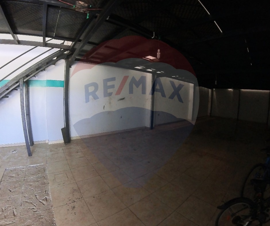 R9-2326 Showroom 300m² for Sale on Btouratij Main Road – Koura — Photo 7 of 9