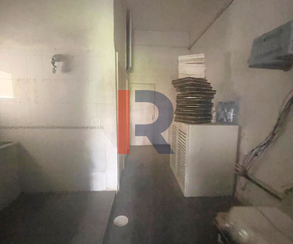R9-2356 Shop 98m for Sale in Tal – Tripoli — الصورة 7 من 7