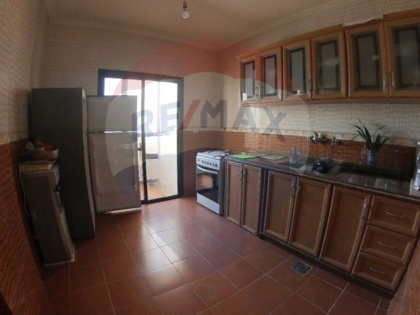 R9-2330 Furnished Apartment 130m² for Sale in Corniche El Mina — الصورة 3 من 6
