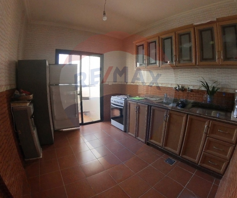 R9-2330 Furnished Apartment 130m² for Sale in Corniche El Mina — الصورة 3 من 6