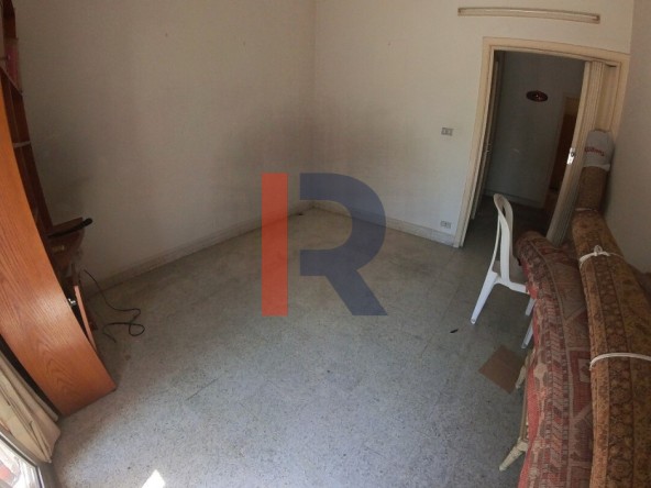 R9-2354 Apartment for Sale in Jemayzet – Tripoli — الصورة 3 من 14