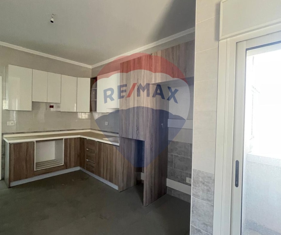R9-2347 Apartment 200m² for Sale in Monla – Tripoli — Photo 4 of 9