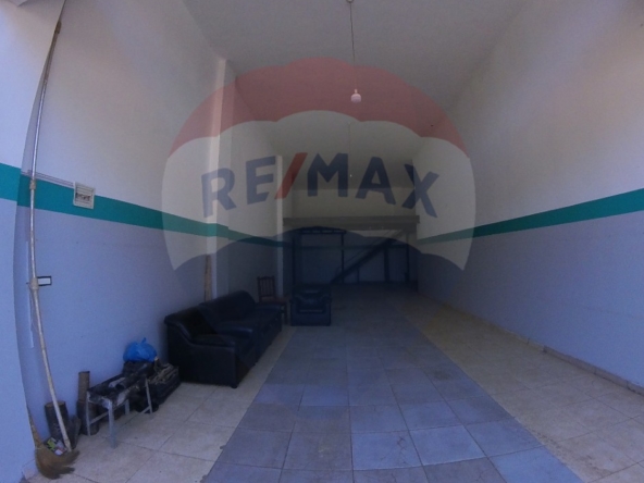 R9-2326 Showroom 300m² for Sale on Btouratij Main Road – Koura — Photo 5 of 9