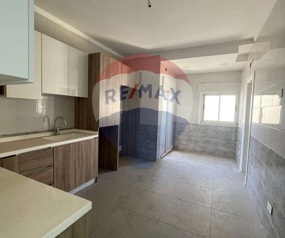 R9-2347 Apartment 200m² for Sale in Monla – Tripoli — Photo 5 of 9