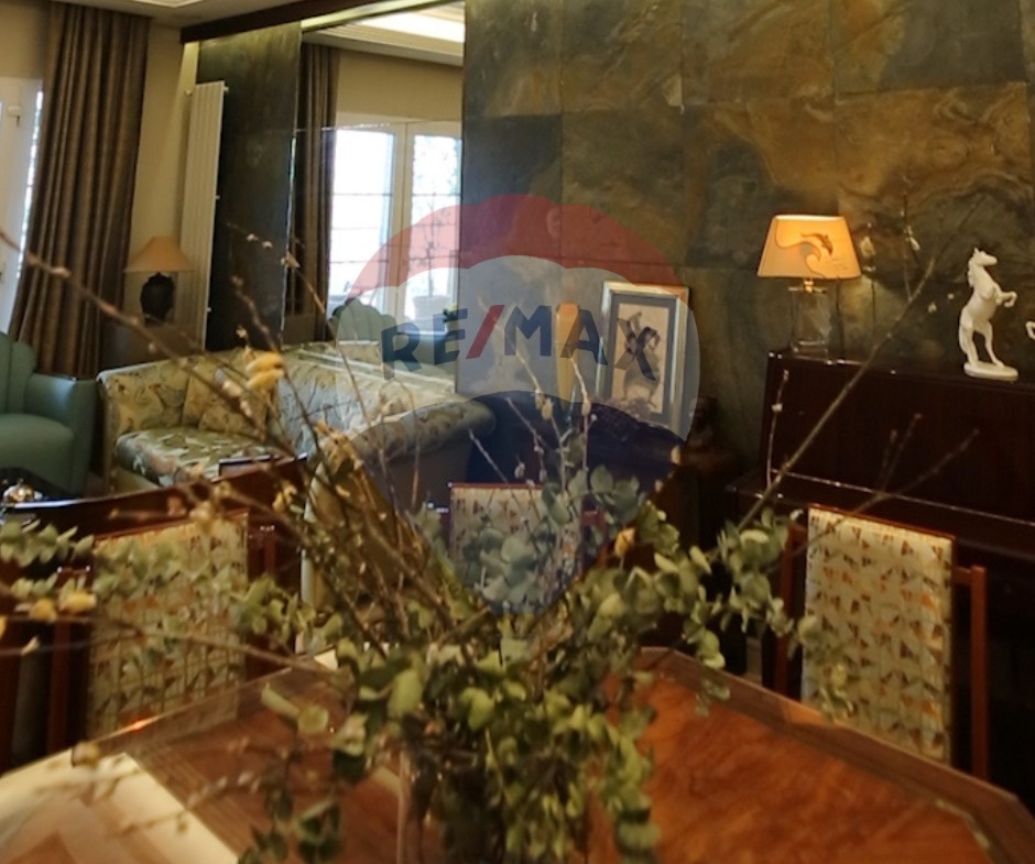 R9-2344 Luxurious 210 sqm Apartment for Sale in Maarad - Tripoli — الصورة 9 من 21
