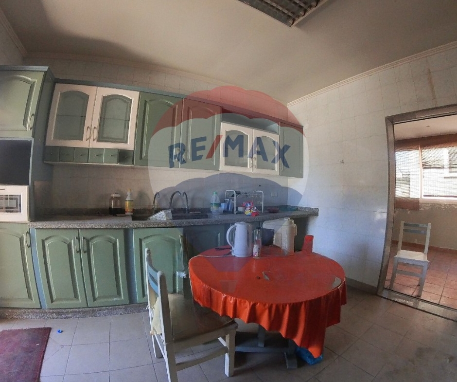 R9-2354 Apartment for Sale in Jemayzet – Tripoli — الصورة 6 من 14