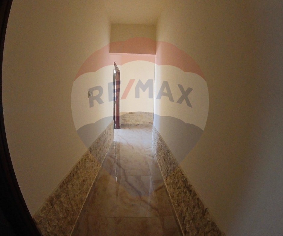 R9-2330 Furnished Apartment 130m² for Sale in Corniche El Mina — الصورة 6 من 6