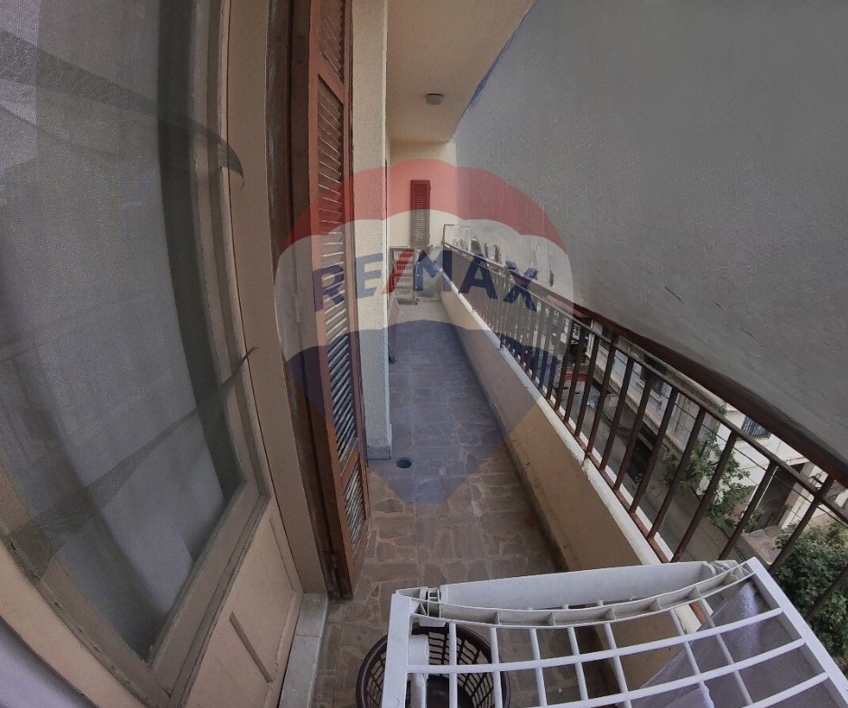 R9-2353 Apartment for Sale in Mina – Port Said Street — الصورة 9 من 9