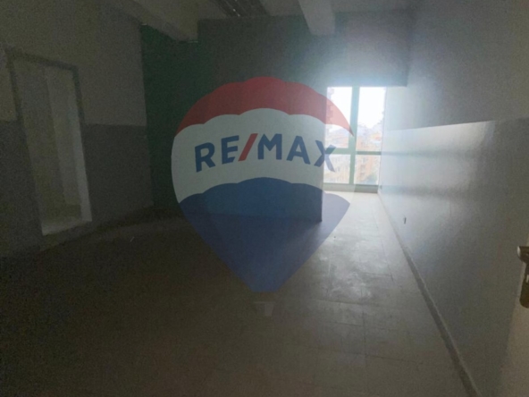 R9-2406 Office 145m for rent in Azmi – Tripoli — Photo 3 of 7