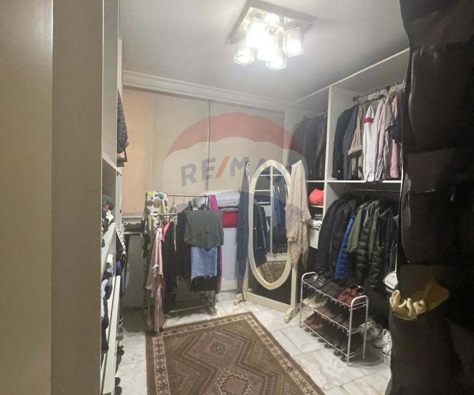 R9-2438 Apartment 210m + 70m Terrace for Sale in Jamil Adra – Tripoli — الصورة 2 من 12