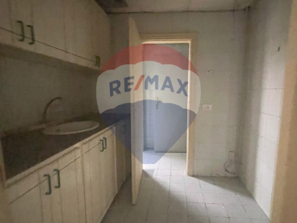 R9-2406 Office 145m for rent in Azmi – Tripoli — Photo 5 of 7