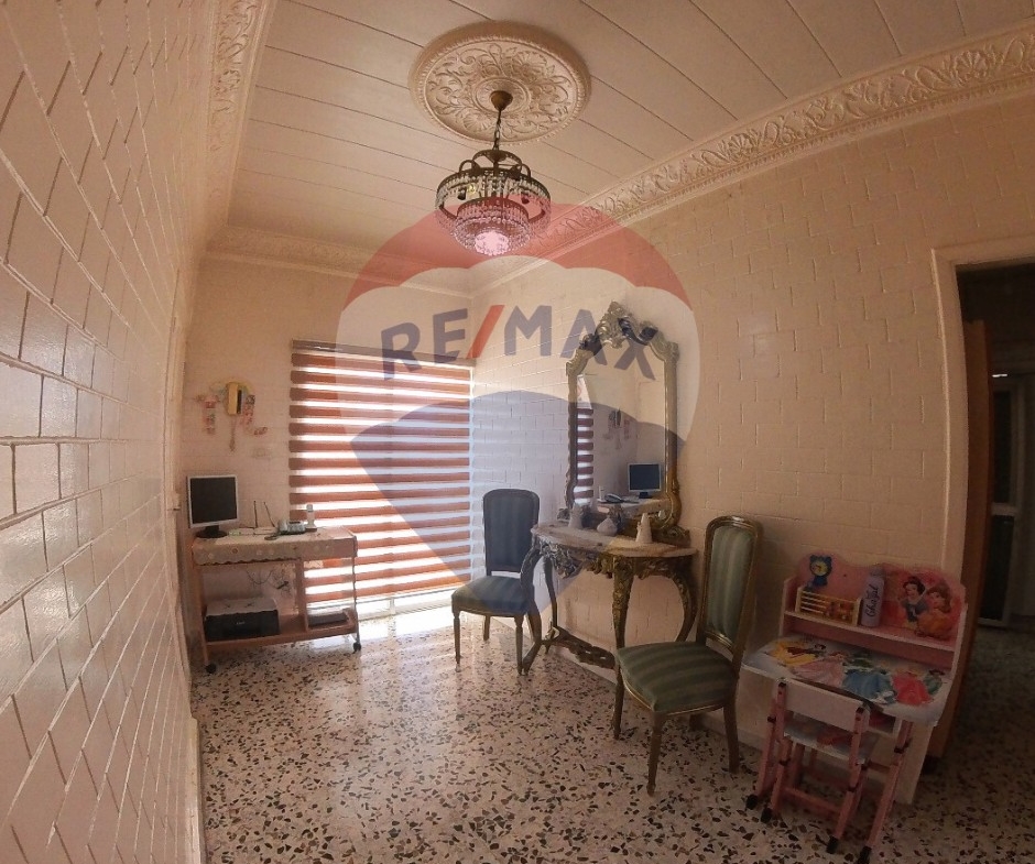 R9-2392 Apartment 300m for sale in Abu Samra – Tadrib Street — Photo 9 of 12