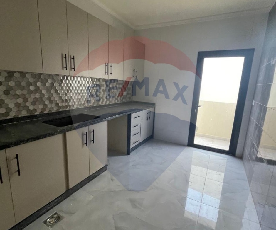 R9-2506 Apartment 119m for Sale in Abu Samra – Tripoli — الصورة 3 من 8