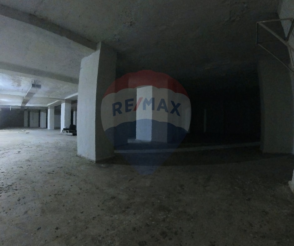 R9-2460 Warehouse 1100m for Sale in Condor Street – Tripoli — الصورة 4 من 7