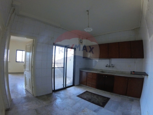 R9-2447 Apartment 137m for Sale in Metran Street – Tripoli — الصورة 4 من 10