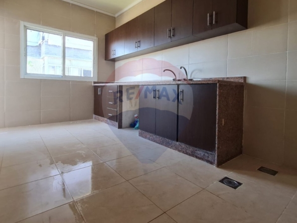 R9-2507 Apartment 144m for Sale in Btouratij Koura — الصورة 4 من 7