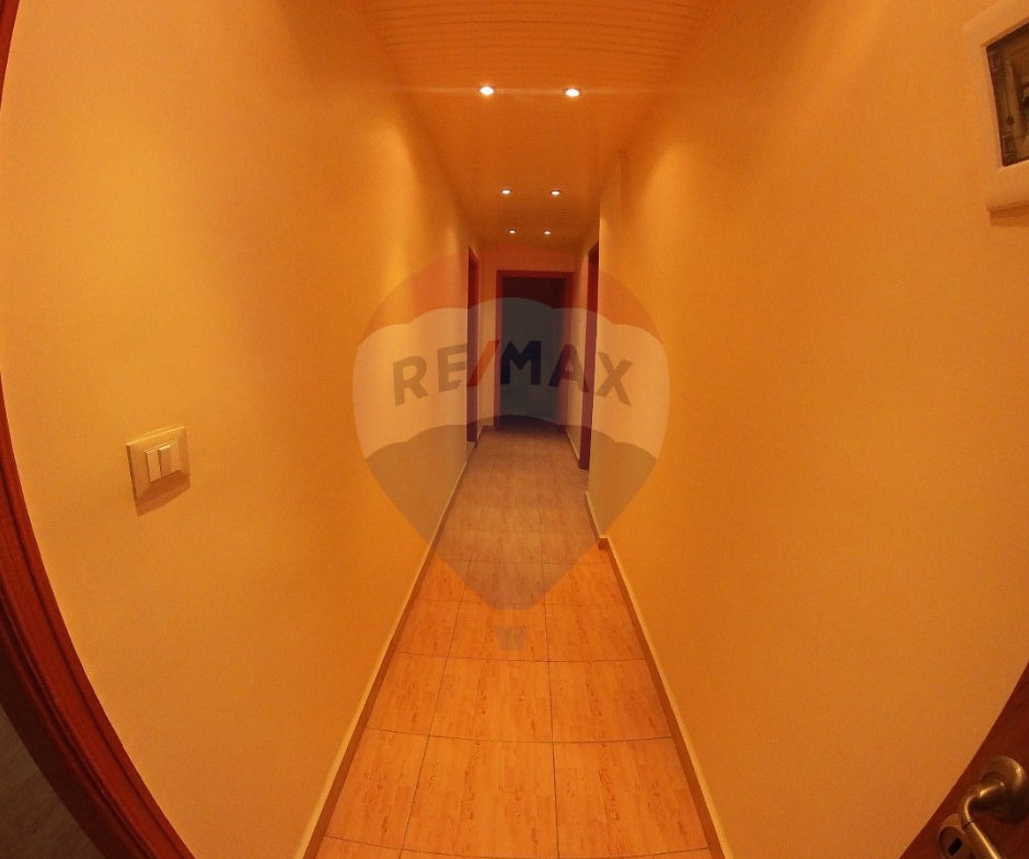 R9-2448 Apartment 220m for Sale in Corniche El Mina – Tripoli — Photo 5 of 12