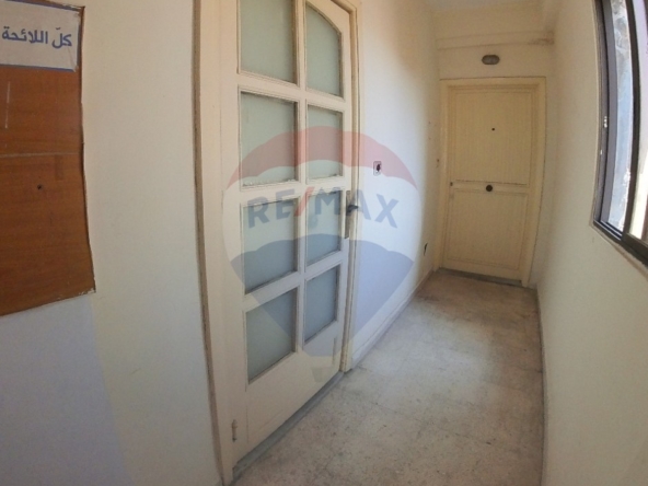 R9-2514 Office for Rent in Masaref Street – Tripoli — Photo 4 of 6