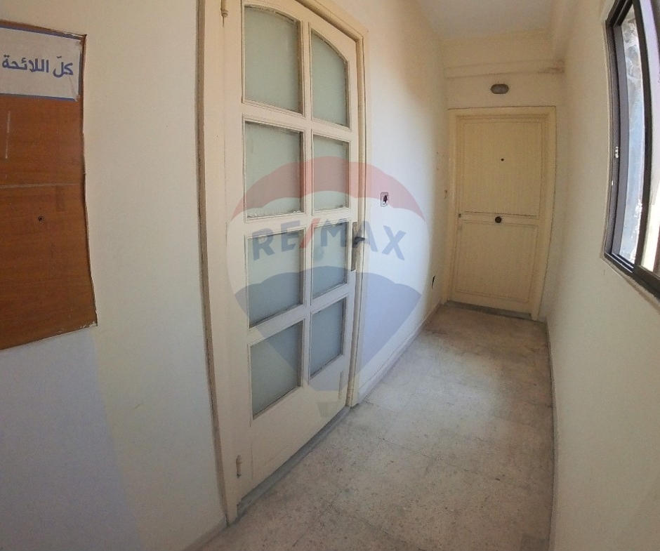 R9-2514 Office for Rent in Masaref Street – Tripoli — Photo 4 of 6