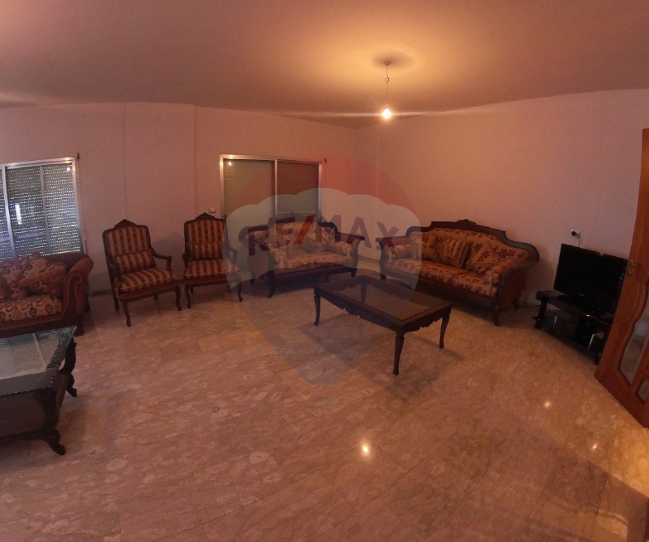 R9-2448 Apartment 220m for Sale in Corniche El Mina – Tripoli — Photo 9 of 12