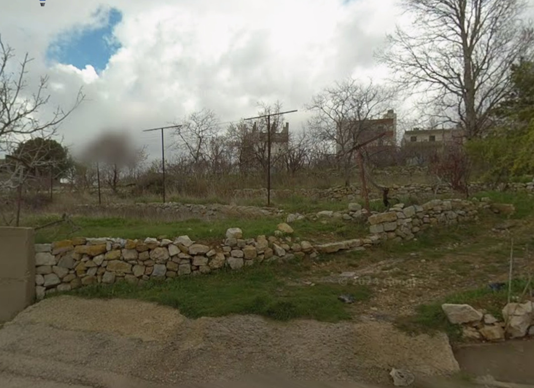R9-2453 Land 2000m for Sale in Beqaa Sefrine – Danniyeh — Photo 2 of 4
