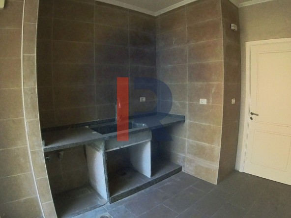 R9-2483 Apartment 100m for Sale in Abou Samra Sahat Saadoun – Tripoli — الصورة 5 من 10