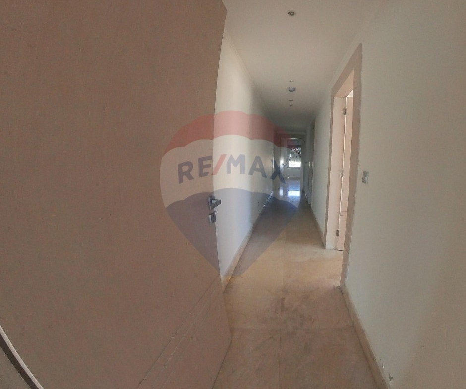 R9-2520 Spacious Apartment 375m for Rent in Maarad Ring – Tripoli — الصورة 9 من 12