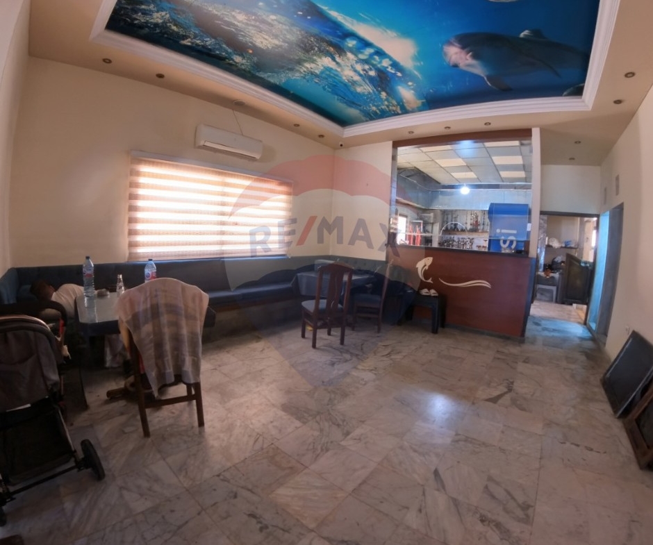 R9-2578 Restaurant 220m for Sale in Corniche El Mina – Tripoli — Photo 3 of 11