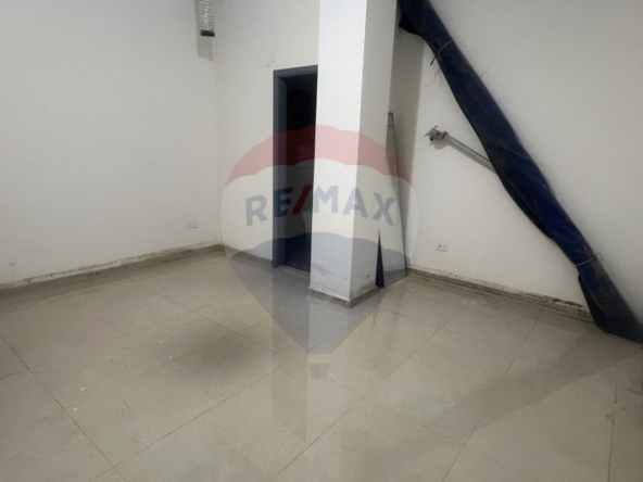 R9-2535 Warehouse for Rent in Metran Street – Tripoli — الصورة 4 من 8
