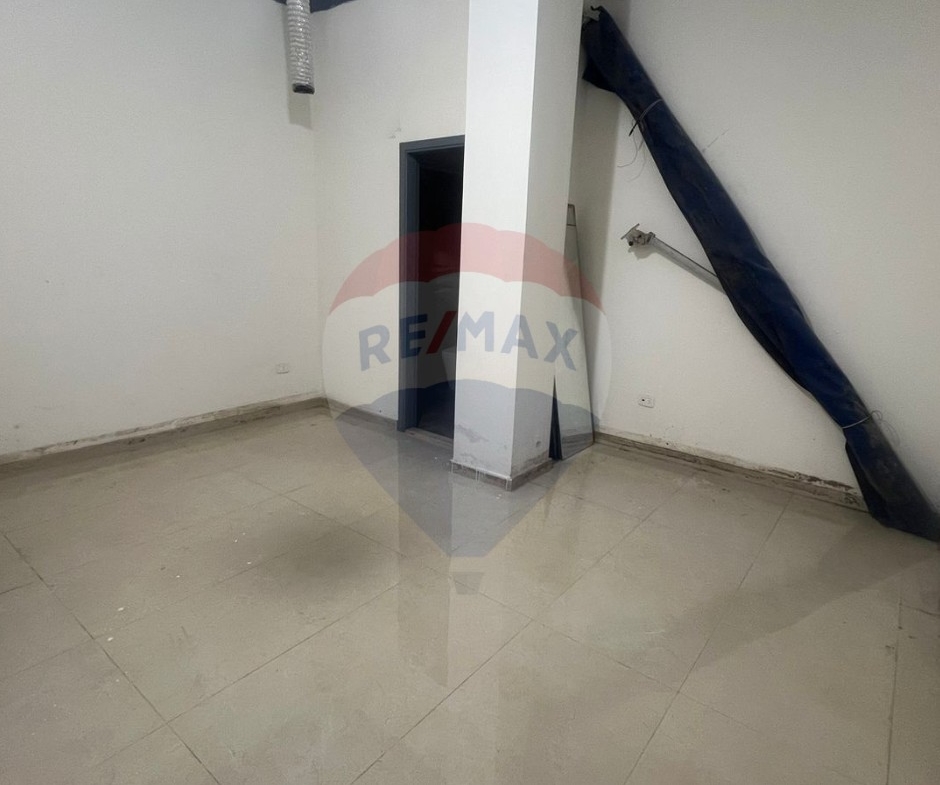 R9-2535 Warehouse for Rent in Metran Street – Tripoli — الصورة 4 من 8