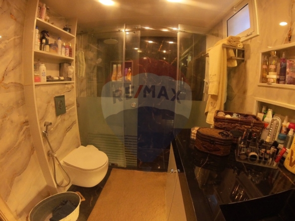 R9-2555 Apartment 275m for Sale in Mina – Port Said Street — الصورة 4 من 10