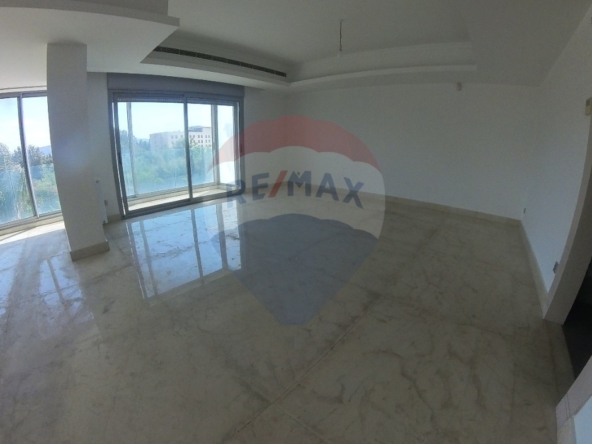R9-2520 Spacious Apartment 375m for Rent in Maarad Ring – Tripoli — الصورة 4 من 12