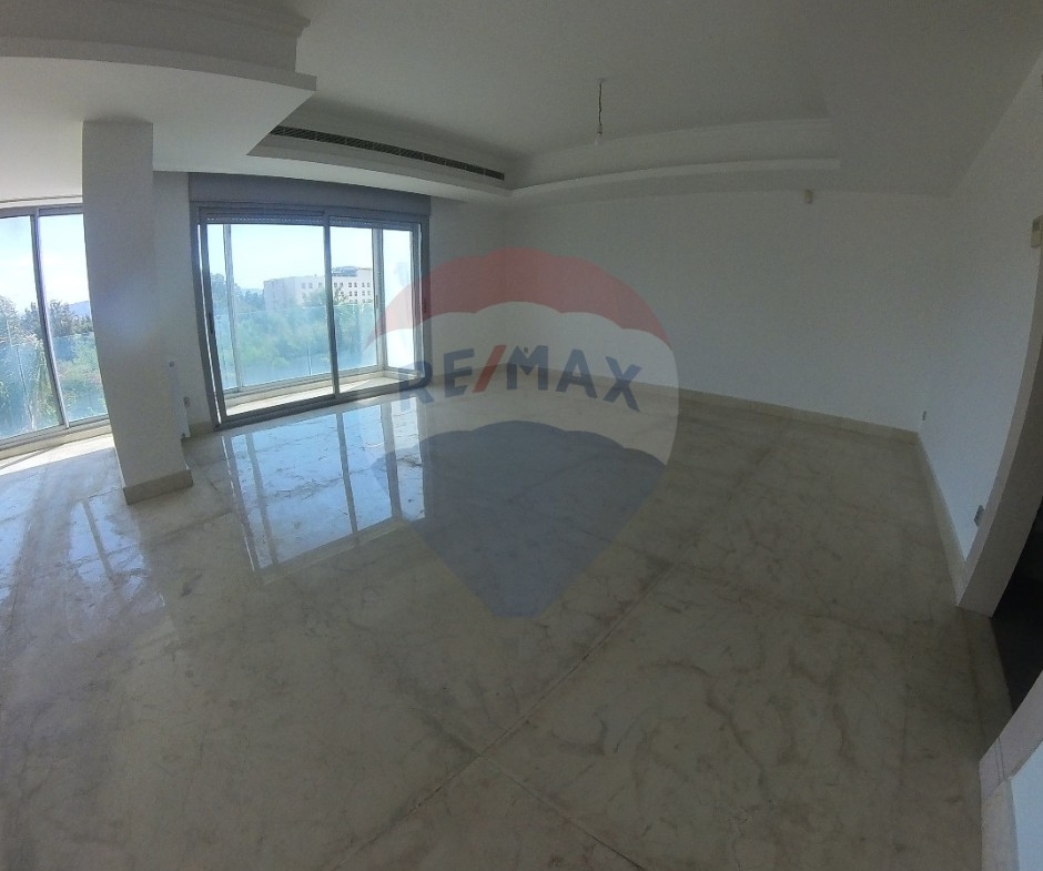 R9-2520 Spacious Apartment 375m for Rent in Maarad Ring – Tripoli — الصورة 4 من 12